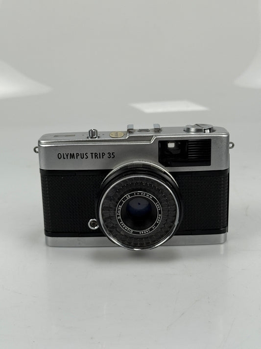 OLYMPUS TRIP 35 35mm D.Zuiko 40mm f2.8 camera