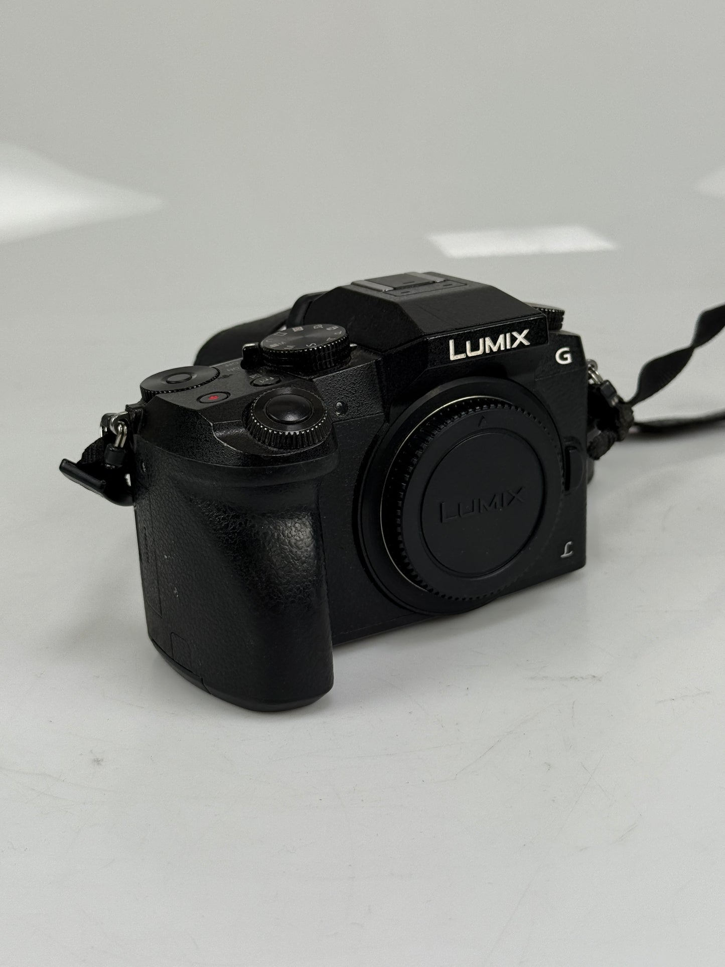 Panasonic Lumix DMC-G7 16MP Mirrorless MFT Digital Camera Body