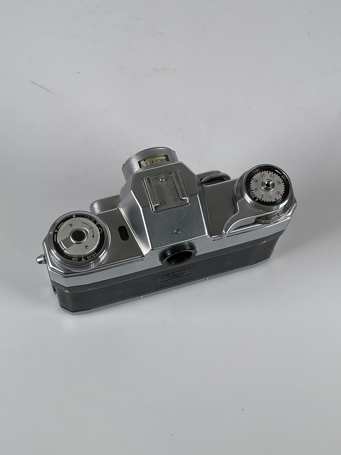 Zeiss Ikon Contarex Bullseye 35mm SLR Film Camera