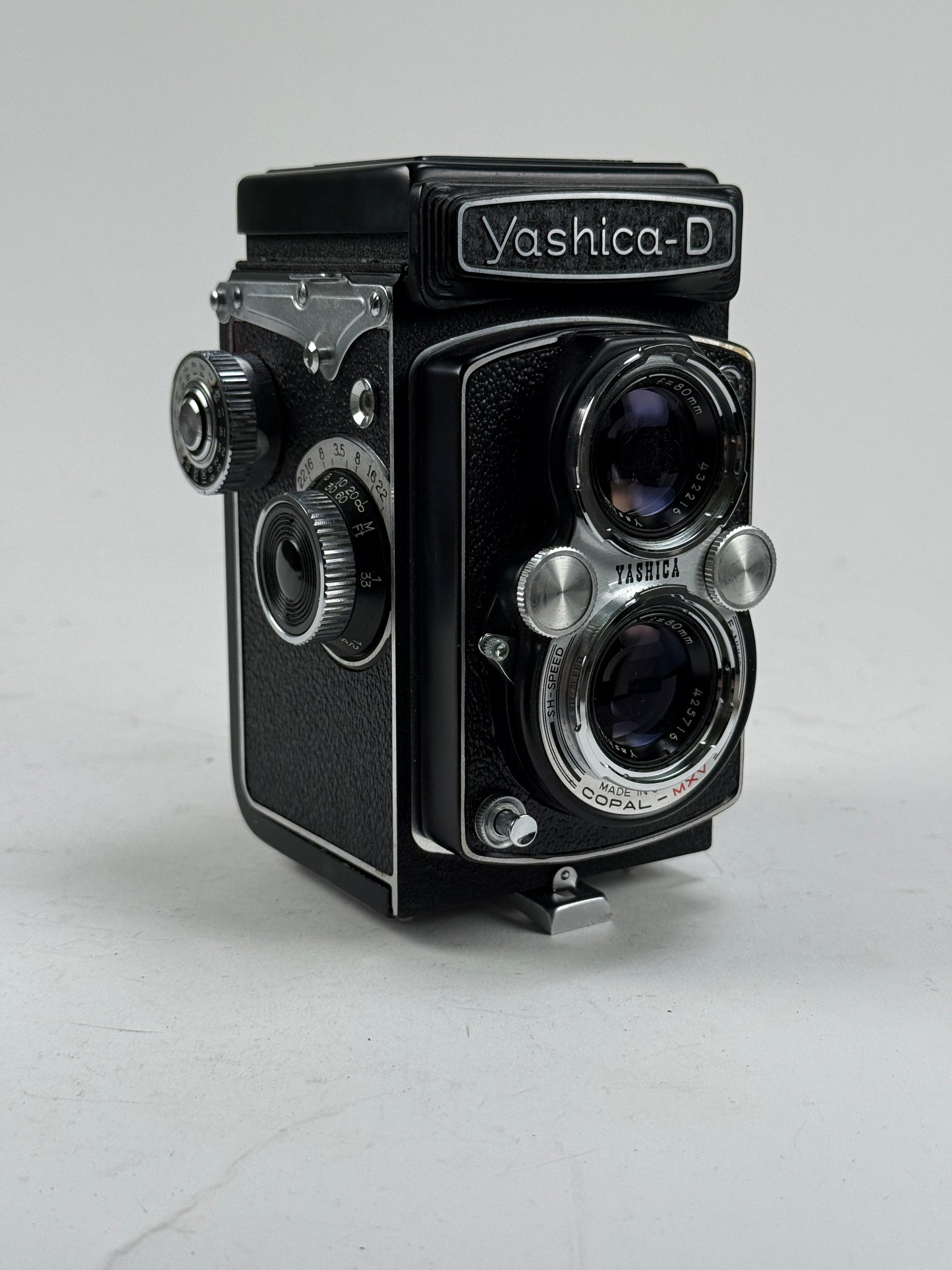 YASHICA D Yashikor 80mm f3.5 TLR Film camera medium format
