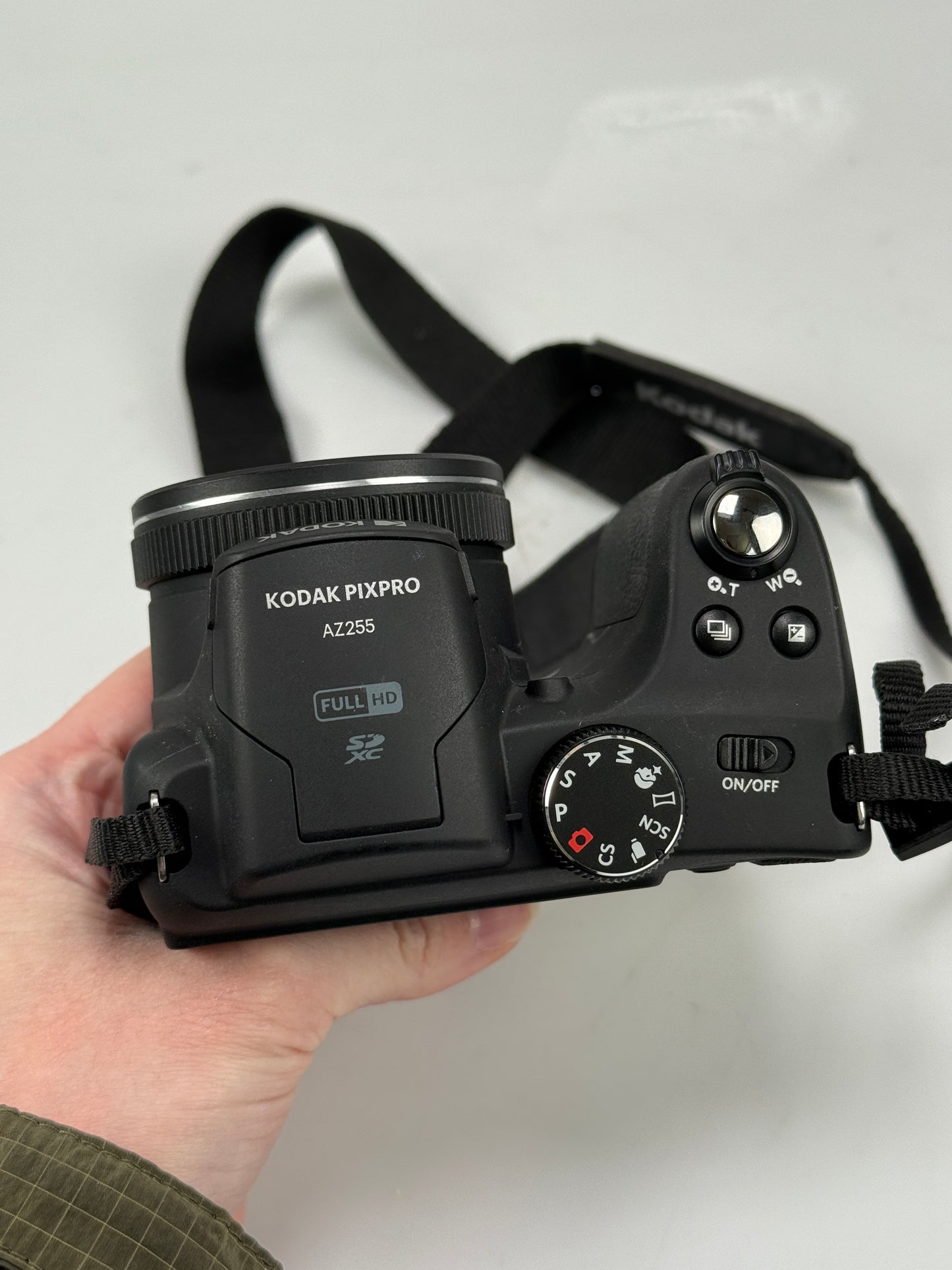 Kodak Pixpro AZ255 AZ255-BK 16.0MP Digital Camera