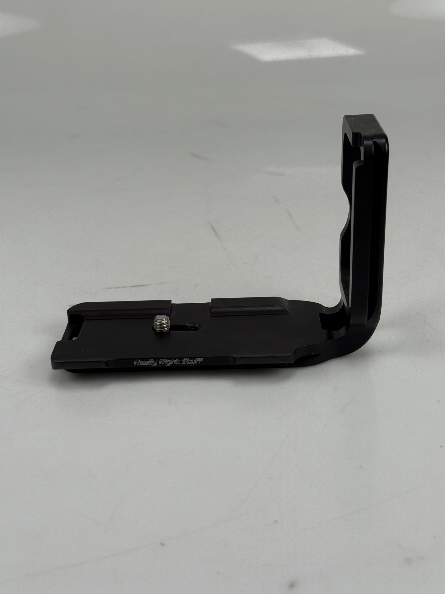 Really Right Stuff BD300 L L-Bracket for Nikon D300