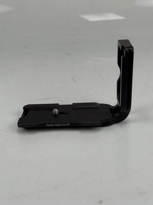 Really Right Stuff BD300 L L-Bracket for Nikon D300