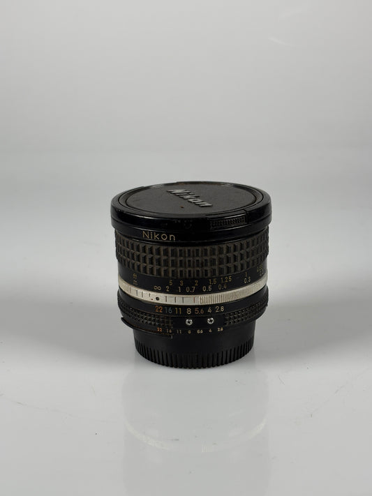Nikon Nikkor Ai-s 20mm f2.8 Wide Angle MF Lens Ais