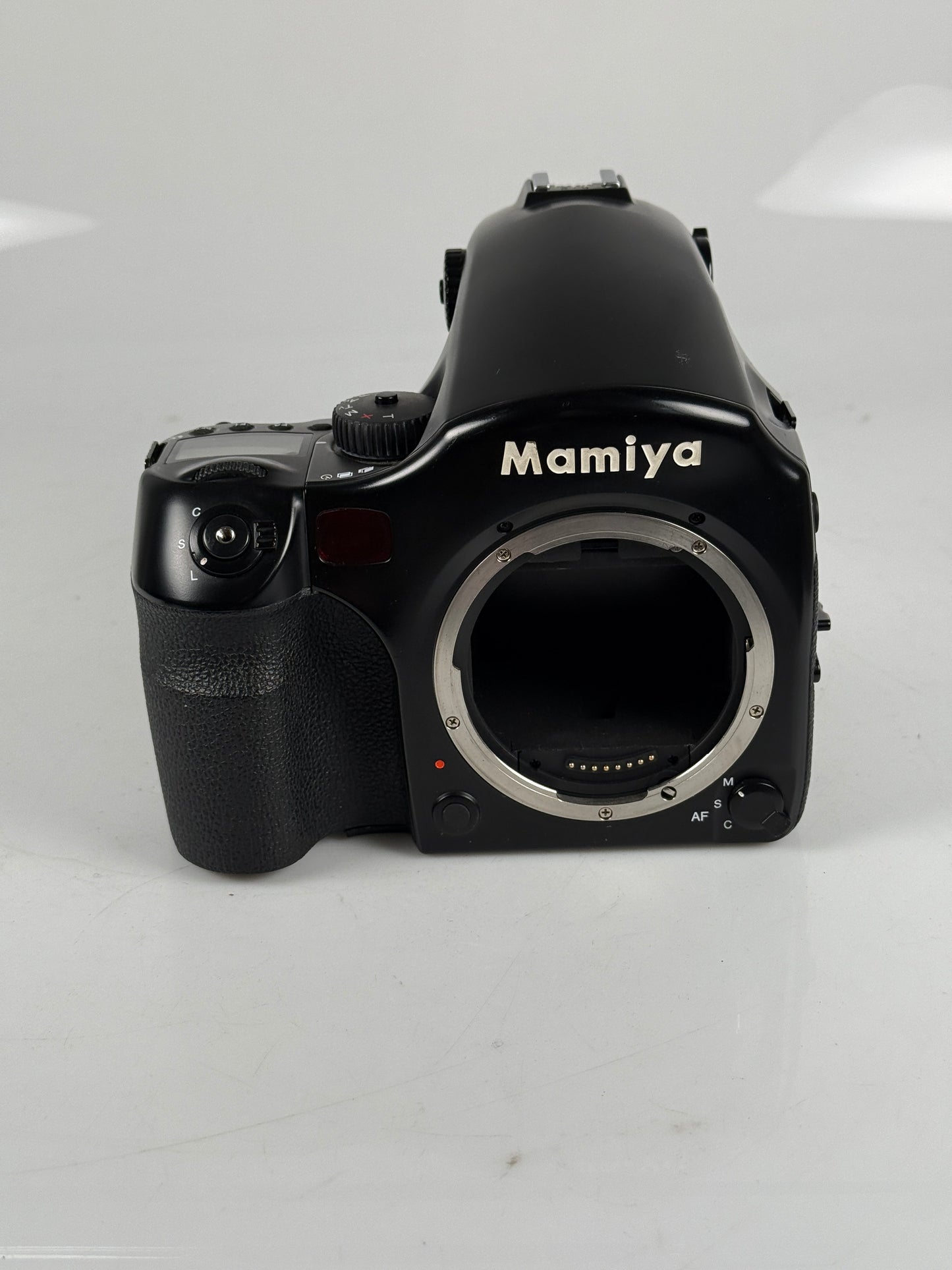 Mamiya 645 AFD medium format film camera