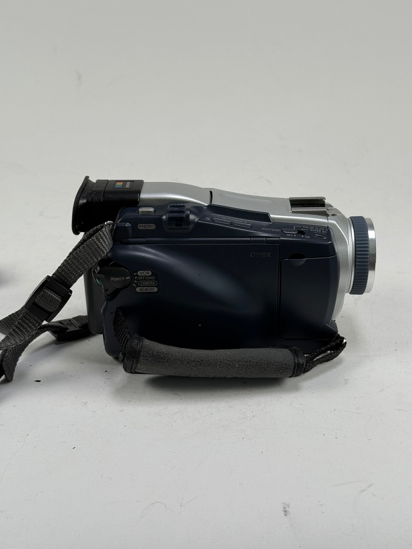 SONY Handycam DCR-TRV18 Digital Camcorder mini DV Camcorder