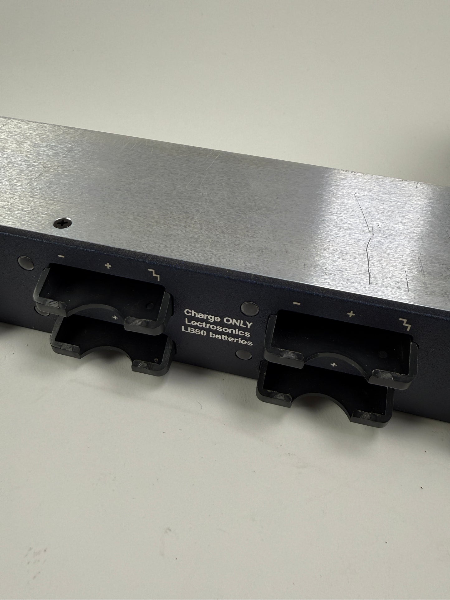 Lectrosonics CHS12LB50A LB50 LB-50 Battery Station With 12 Batterys