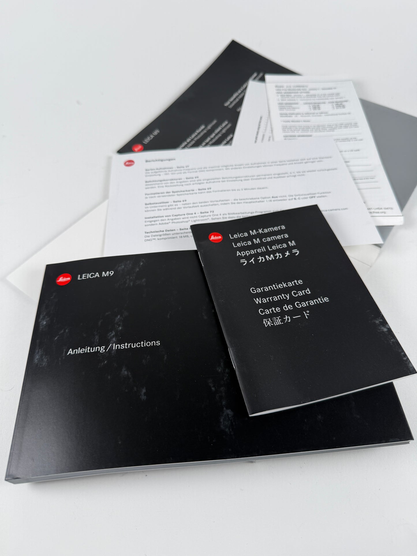 Leica M9 Instruction Manual w/ box inserts