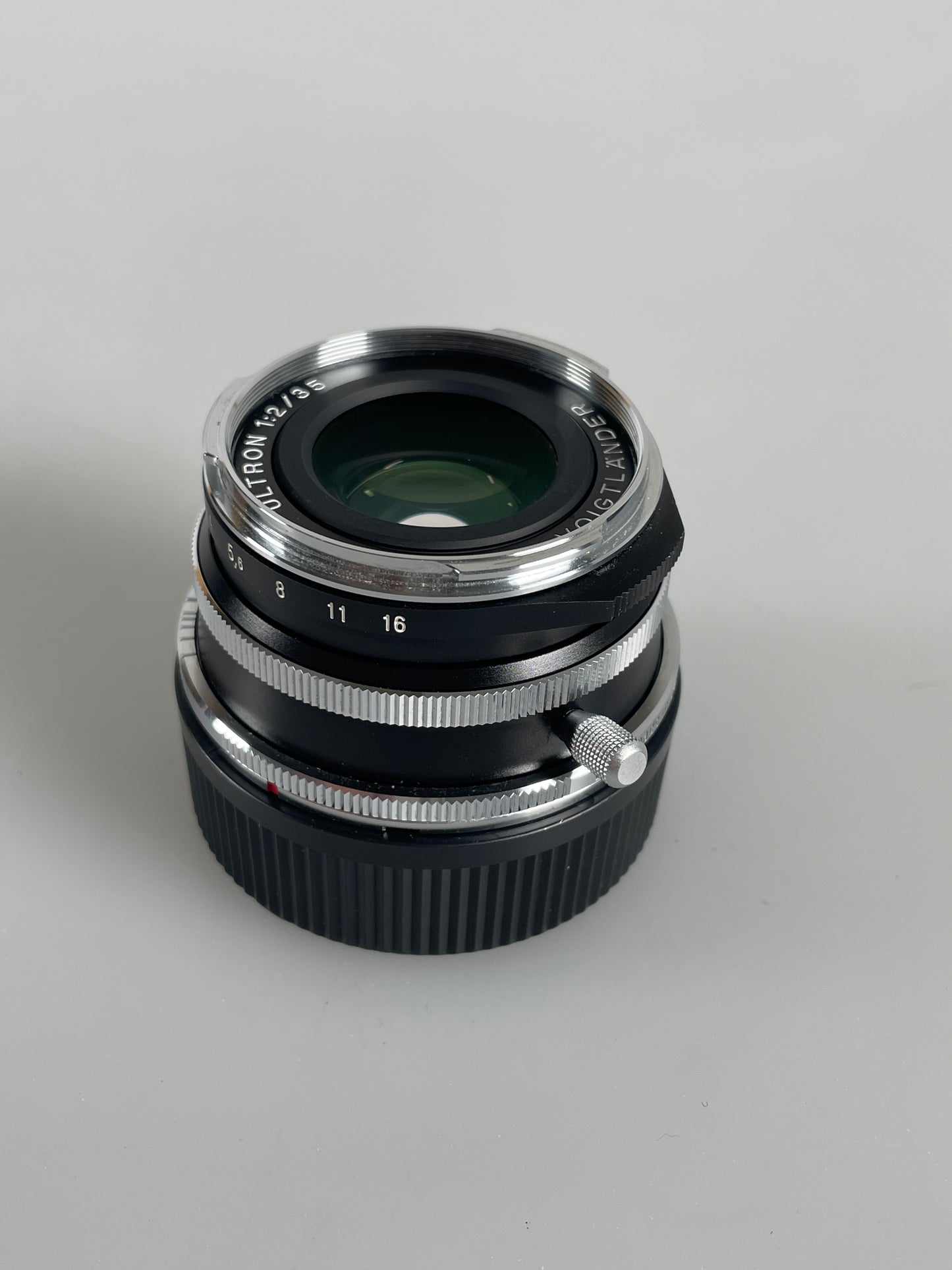 Voigtlander 35mm f2 ultron Lens Leica M mount