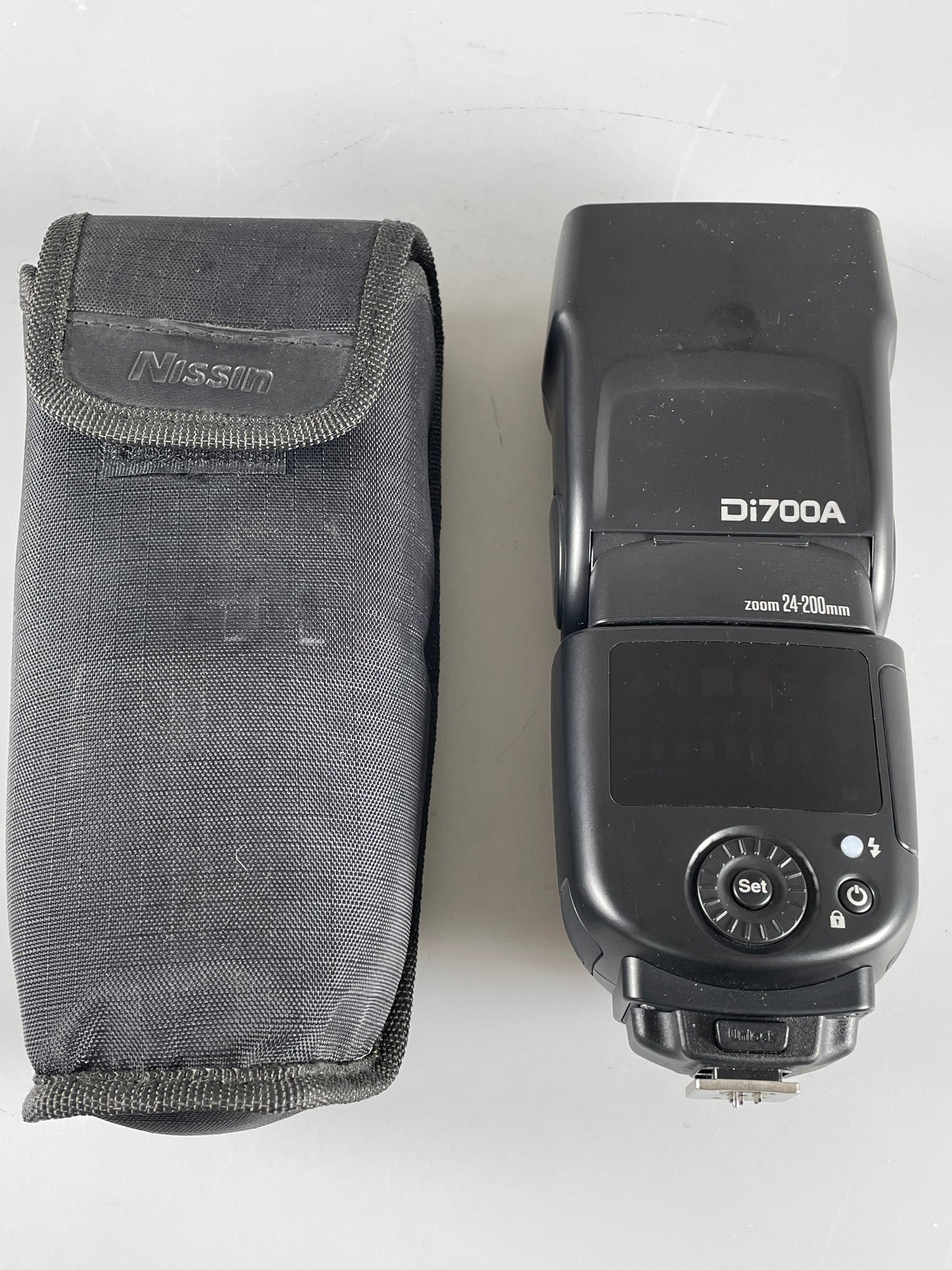 Nissin DI700A flash for Fujifilm cameras