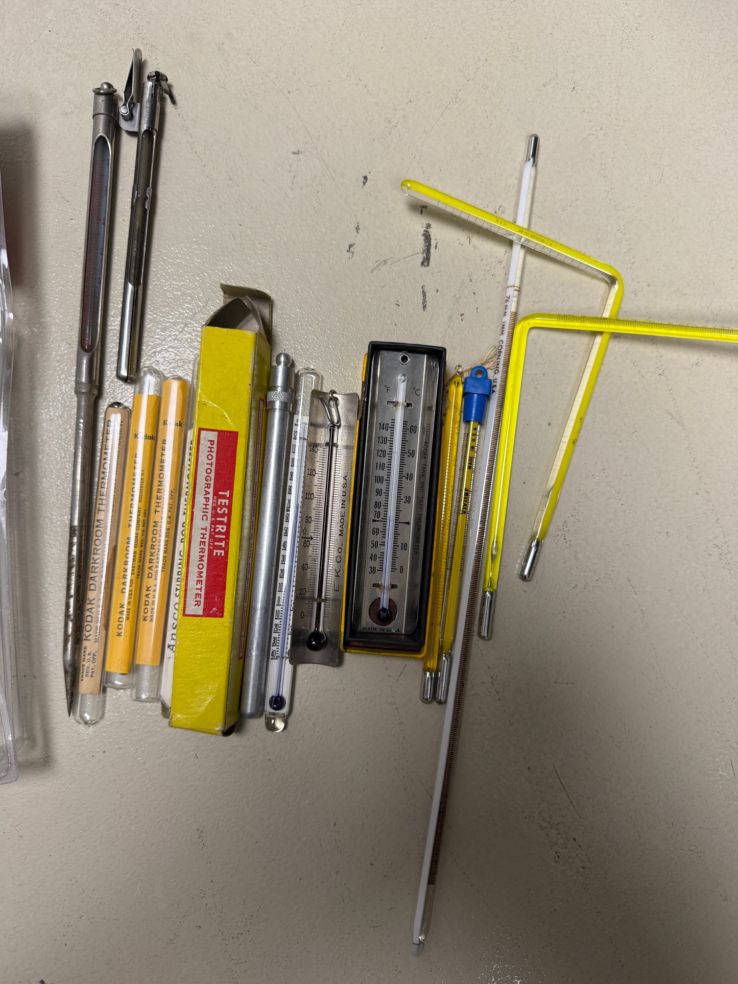 Large lot of Thermometer for Film Photograhy Dark Room Kodak, ansco, Vivitar, Kessler, Corning