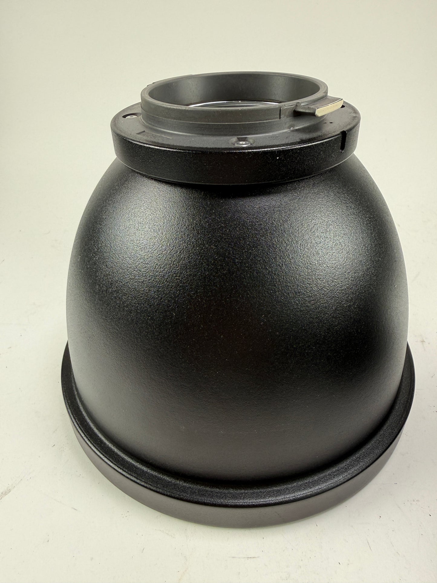 BRONCOLOR Reflector P70 Standard Narrow-Angle Open Reflector