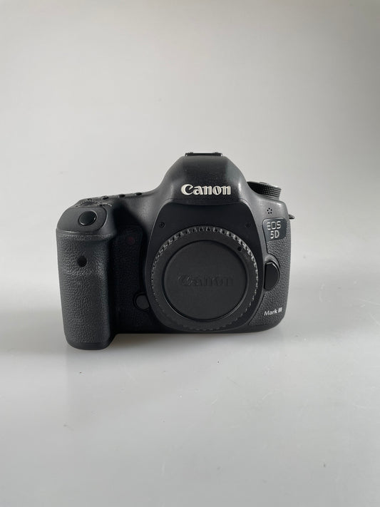 Canon 5d mark iii digital camera SLR Body full frame