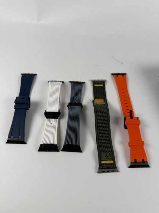 Apple Watch Ultra 3 strap lot