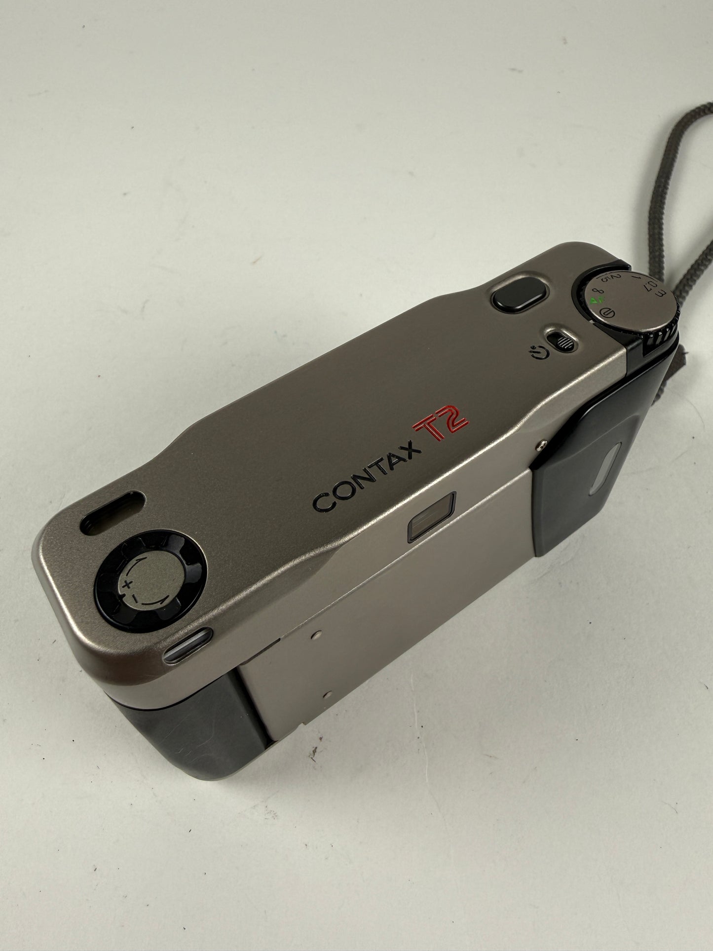 CONTAX T2 Point ＆ Shoot 35mm Film Camera