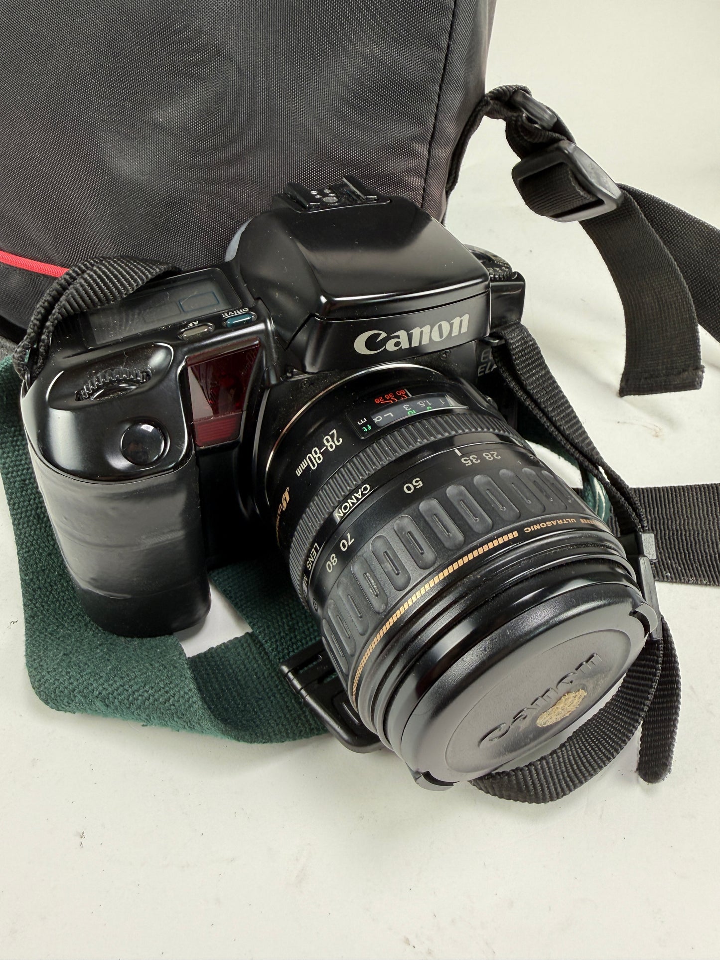Canon EOS ELAN Film SLR Camera w/ 28-80mm f3.5-5.6 EF lens