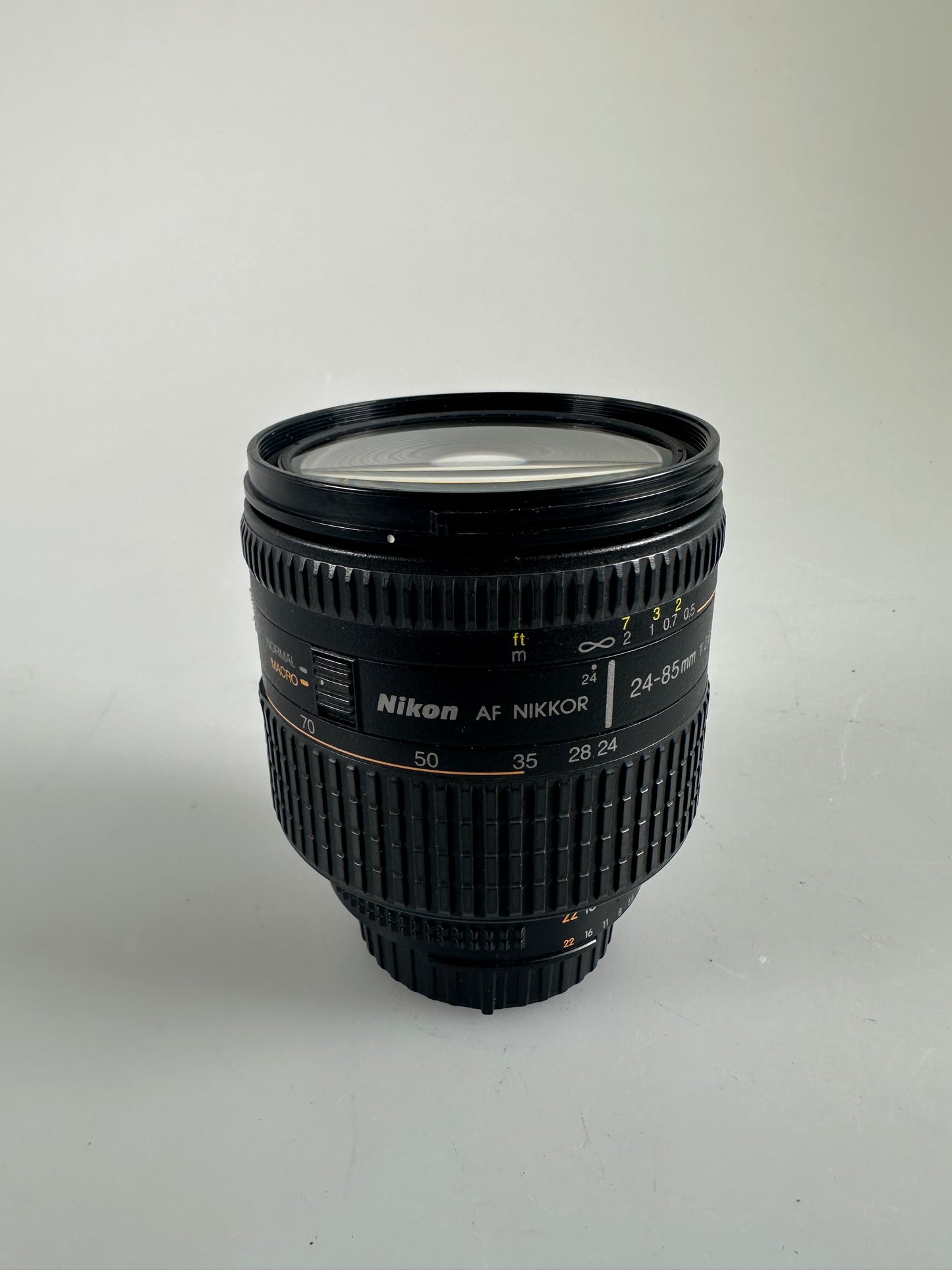 Nikon Nikkor AF 24-85mm f2.8-4 D IF ASPH Macro Lens