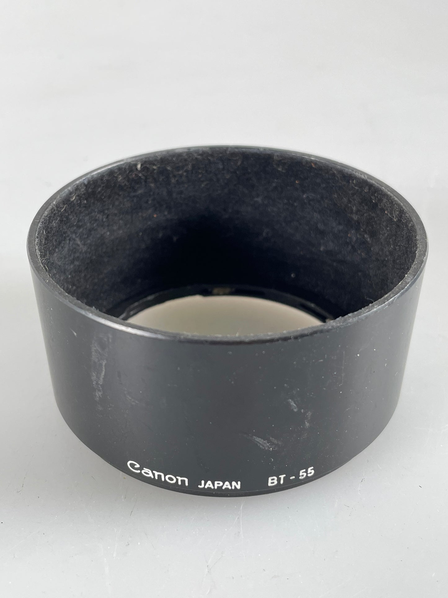 Canon BT-55 Lens Hood (for FD 85mm f1.8, FD 100mm f2.8, FD 135mm f3.5)