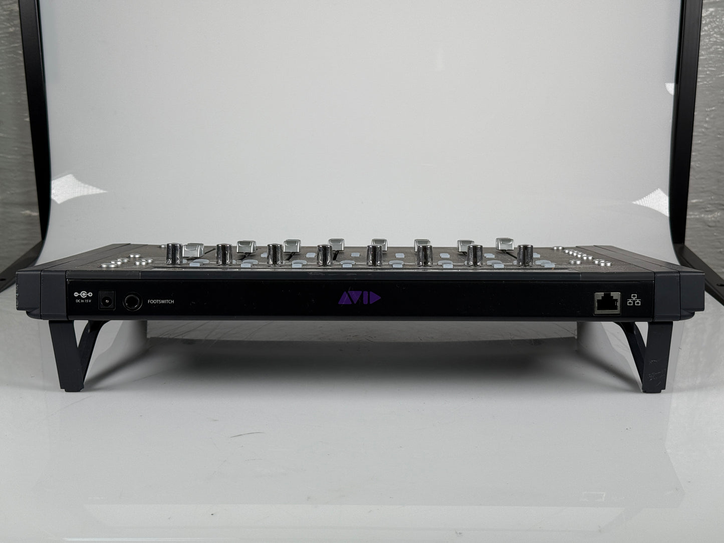 Avid Artist Mix Compact 8-Fader Control Surface