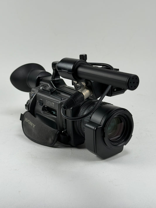 Sony DSR-PD170 DVCAM 3CCD MiniDV Professional Digital Camcorder W/Bag + USA