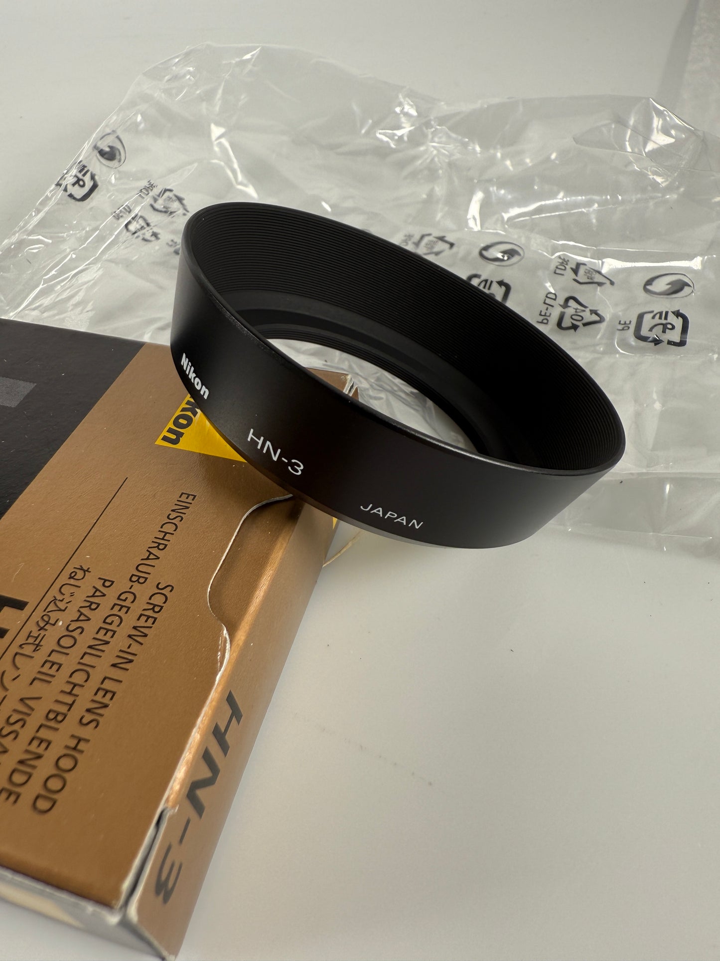 Nikon HN-3 Lens Hood Shade (52mm Screw-In)