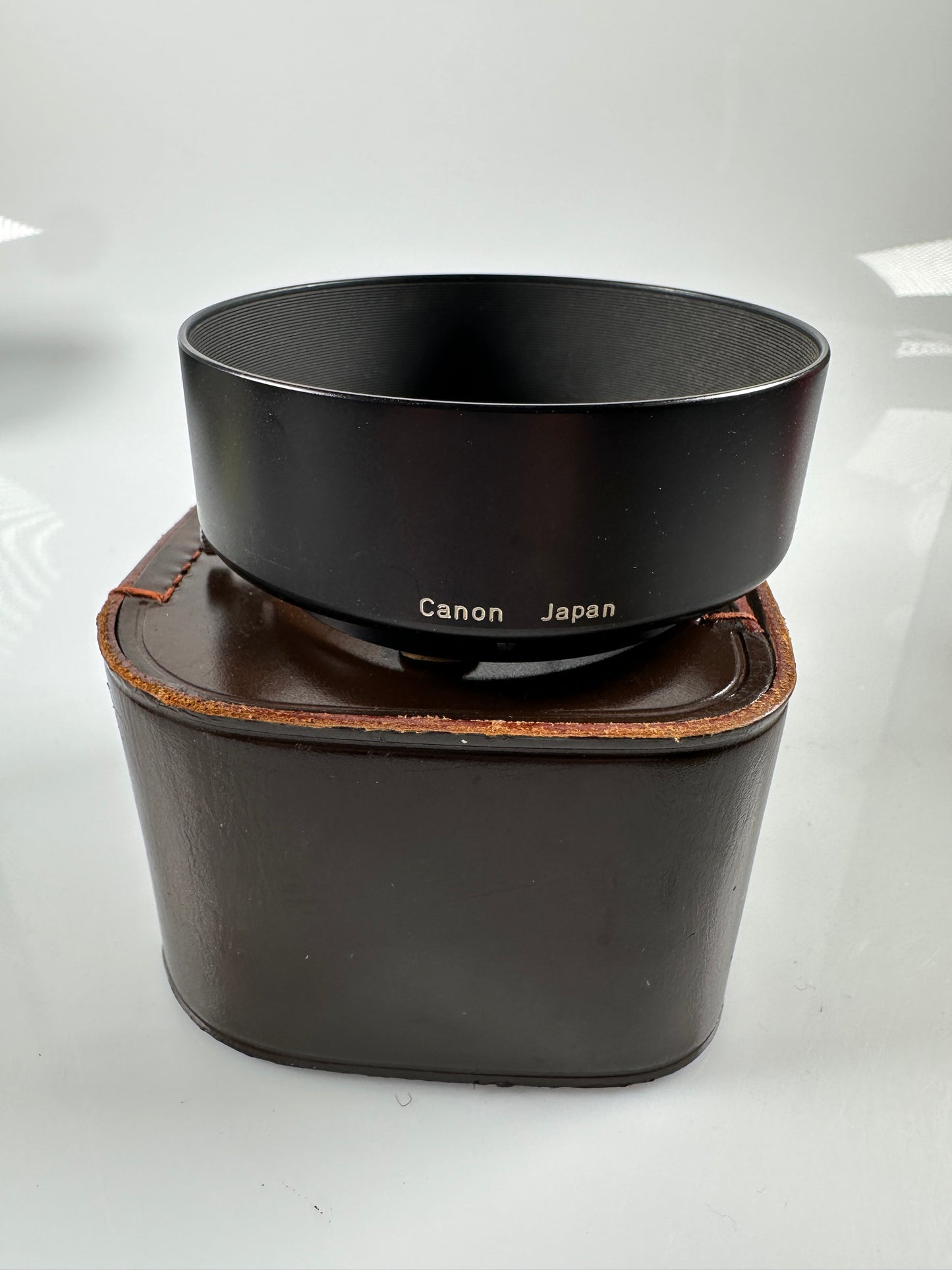 Canon Metal Lens Hood for 50mm f1.2 LTM Lens with case