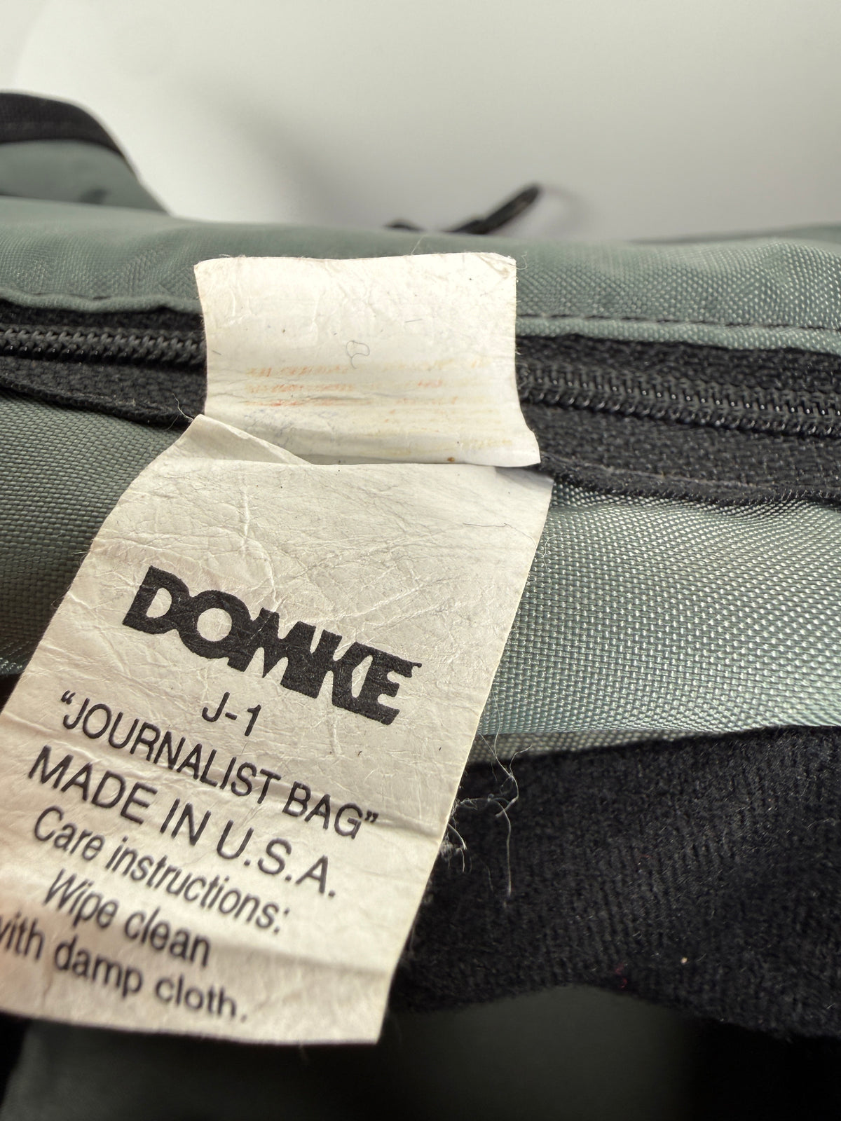 Domke J-1 Journalist Camera Bag black with insert