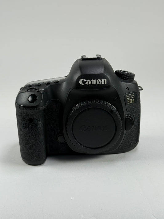 EOS 5DS DSLR Digital Camera Body 50.6MP 5DS