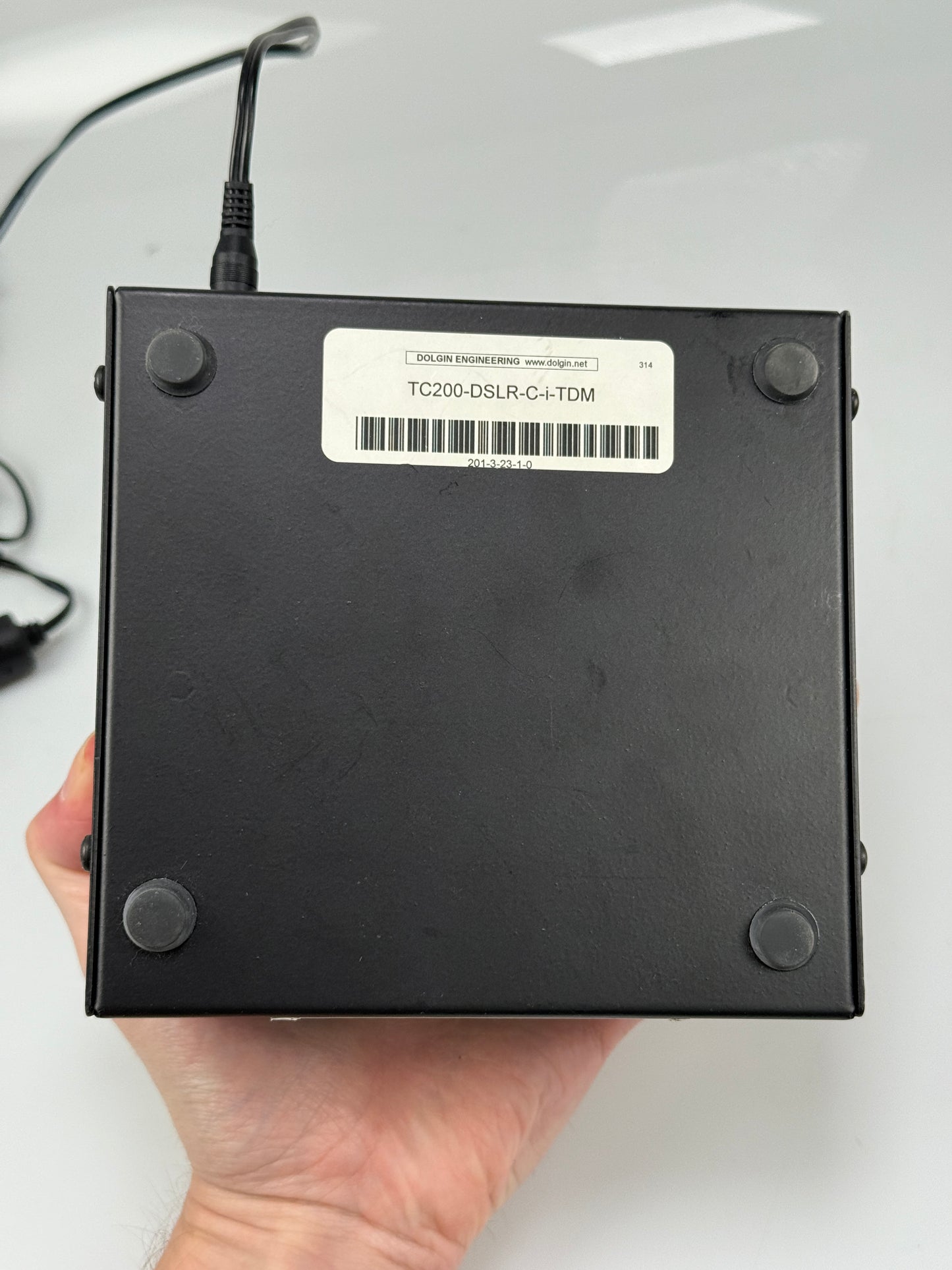 Dolgin Engineering TC200-i Fast Charger for Canon LP-E6 5D Batteries