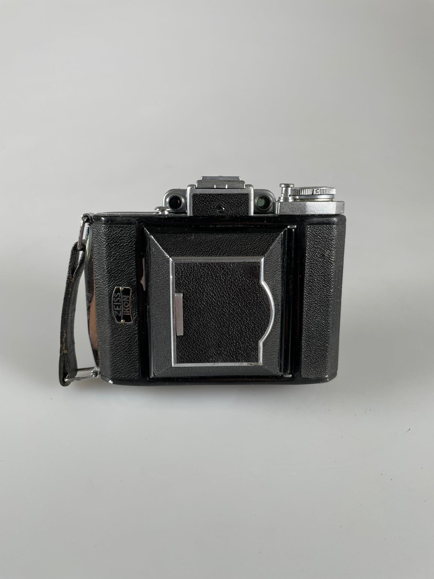 Zeiss Ikonta Super Ikonta 531 with 7.5cm 75mm f3.5 Tessar lens medium format camera rangefinder