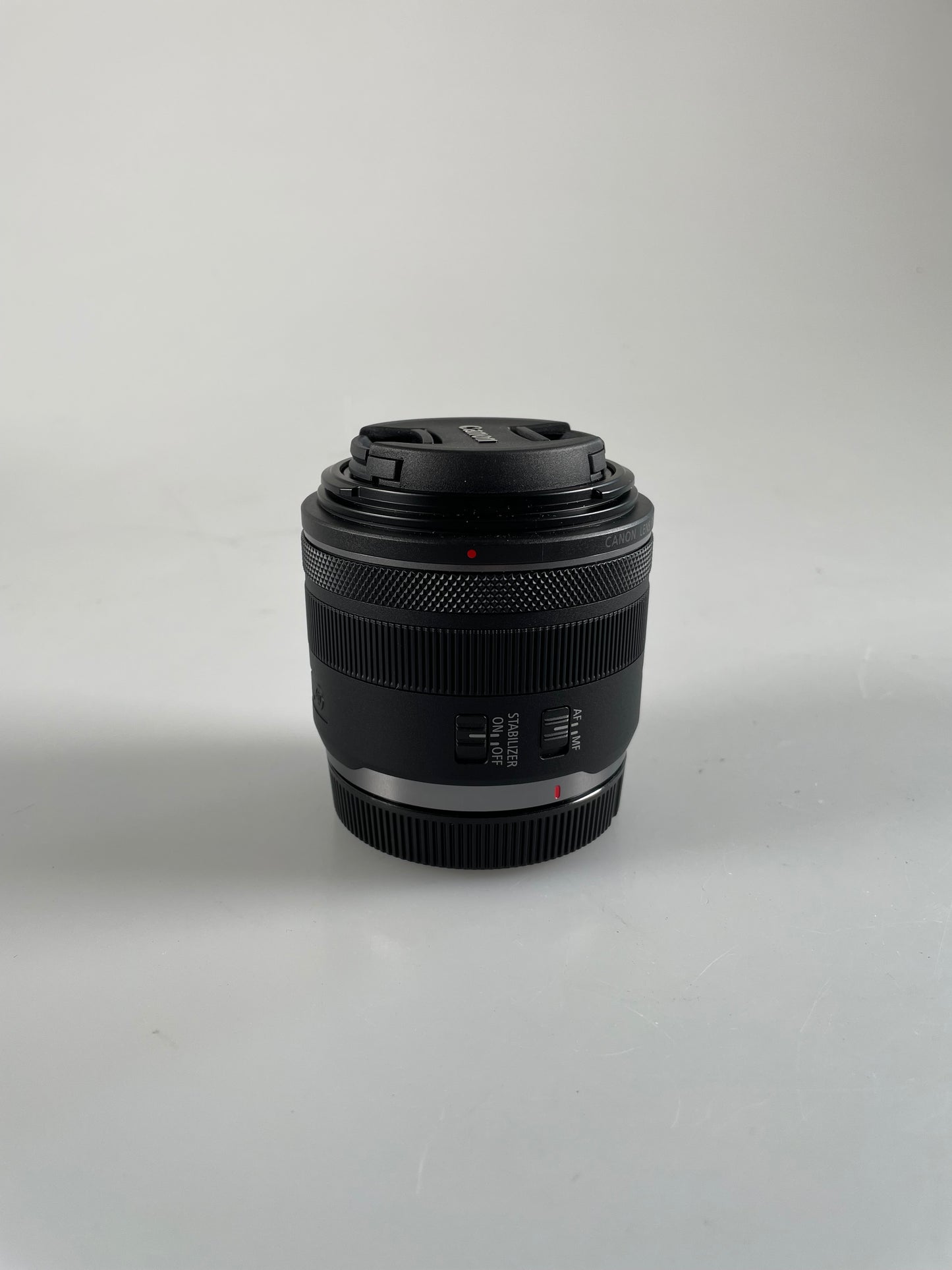 Canon RF 24mm f1.8 MACRO IS STM Wide Angle Lens - Canon RF Mount