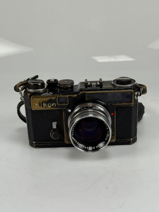 Nikon SP Black paint Rangefinder Camera body with 5cm 50mm f1.4 lens