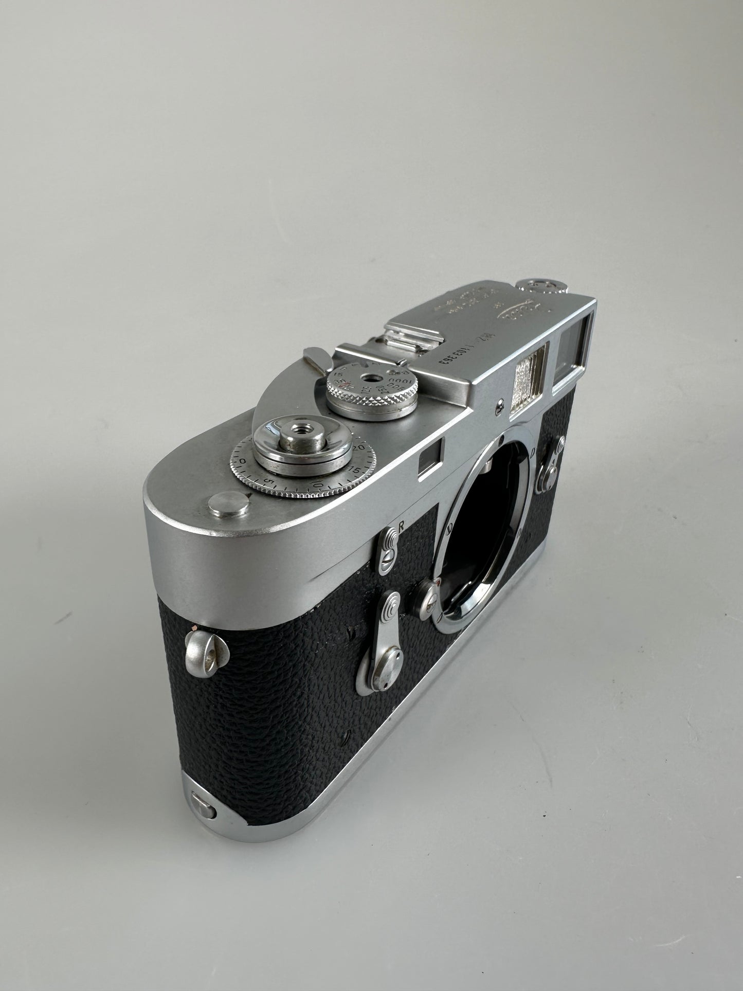 Leica M2 35mm rangefinder film camera body chrome self timer