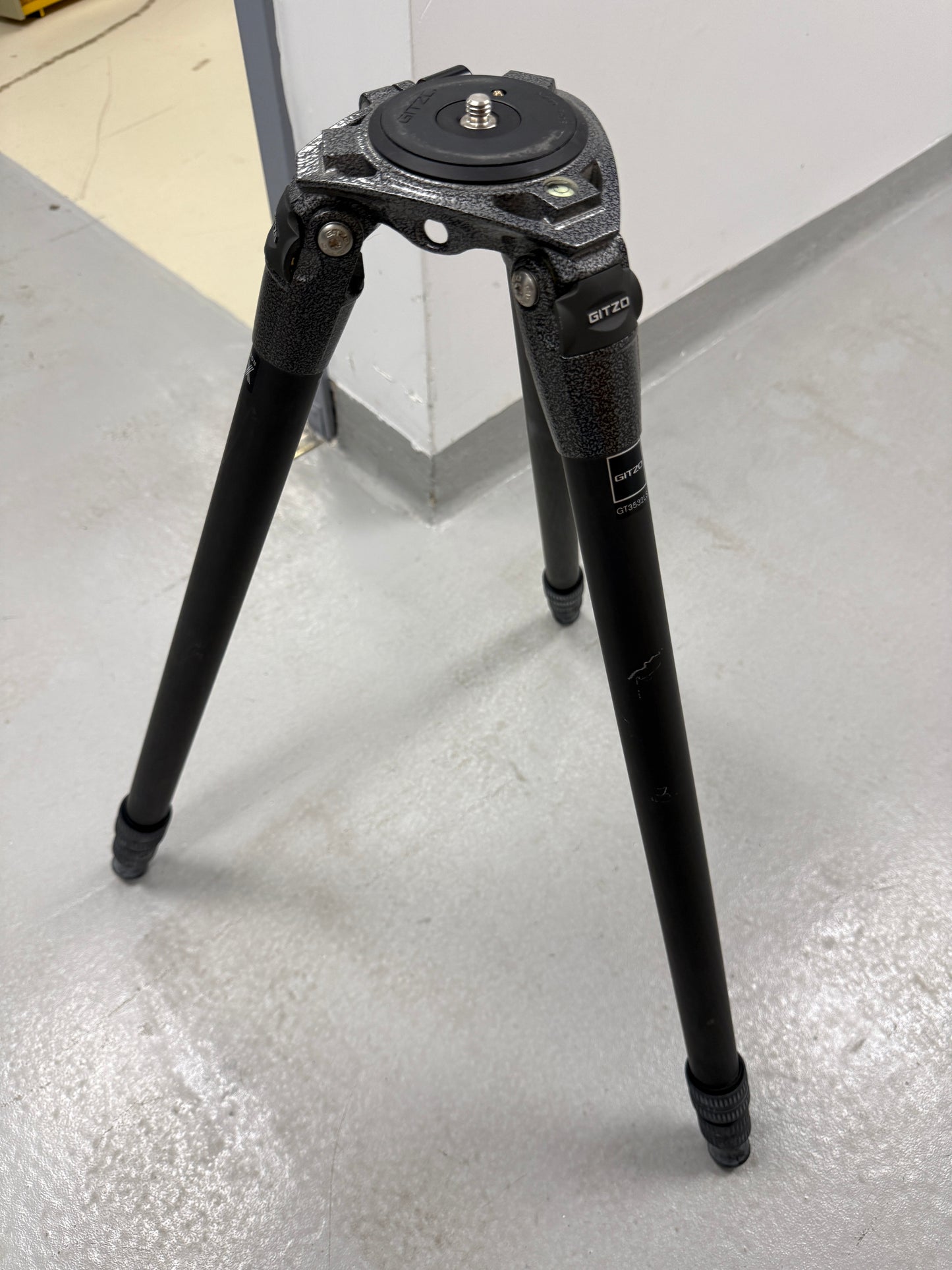 Gitzo GT3532LS Systematic Carbon Fiber Tripod Series 3 Long 3-Section