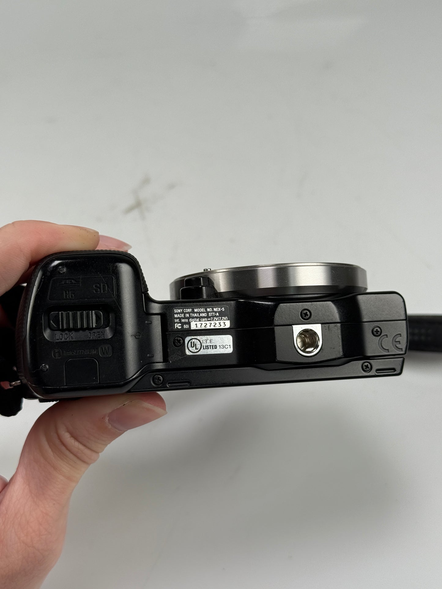 Sony NEX-5 14.2MP Mirrorless Digital Camera Black