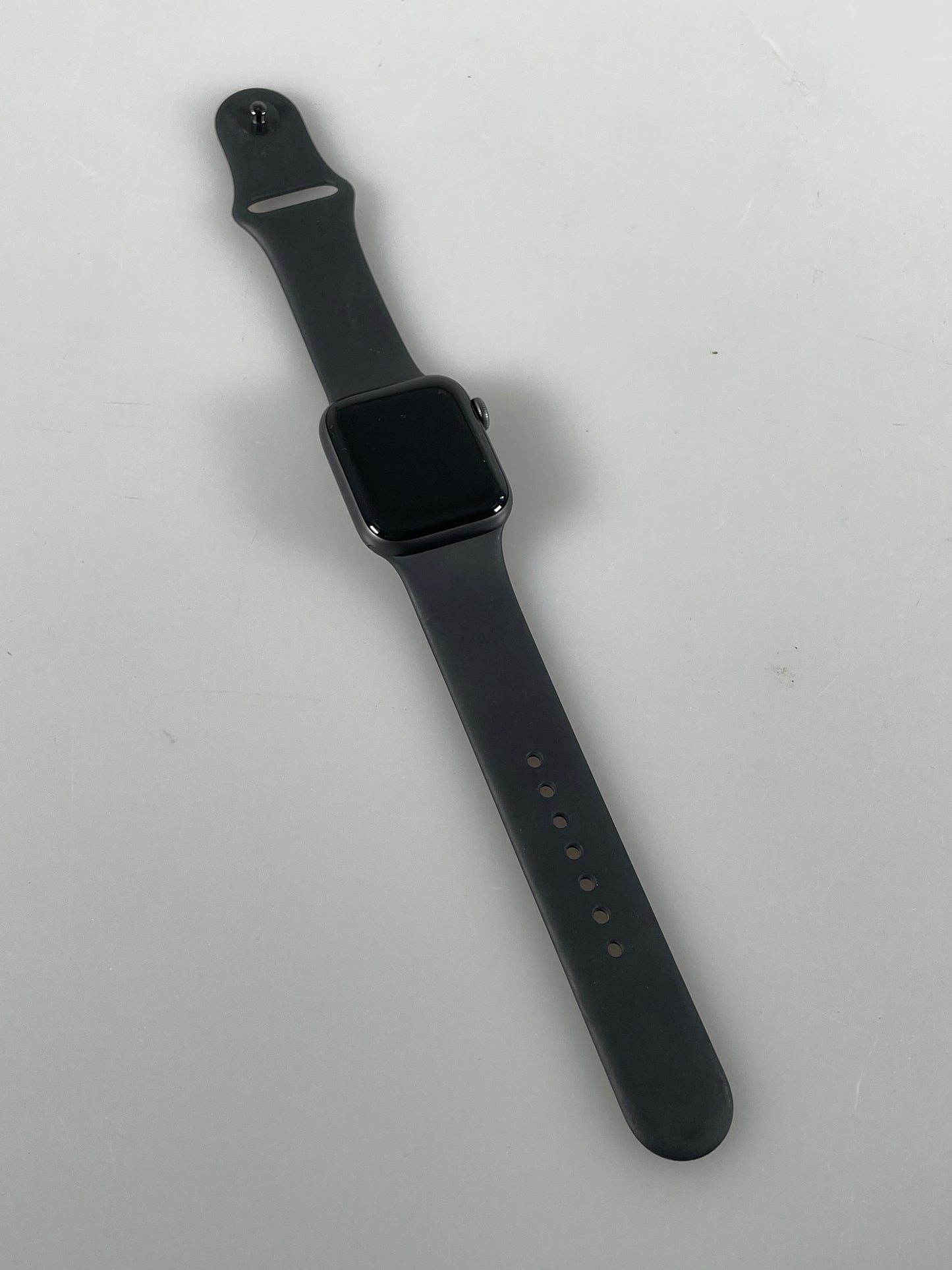 Apple Watch Series 6 40mm space gray aluminum with strap