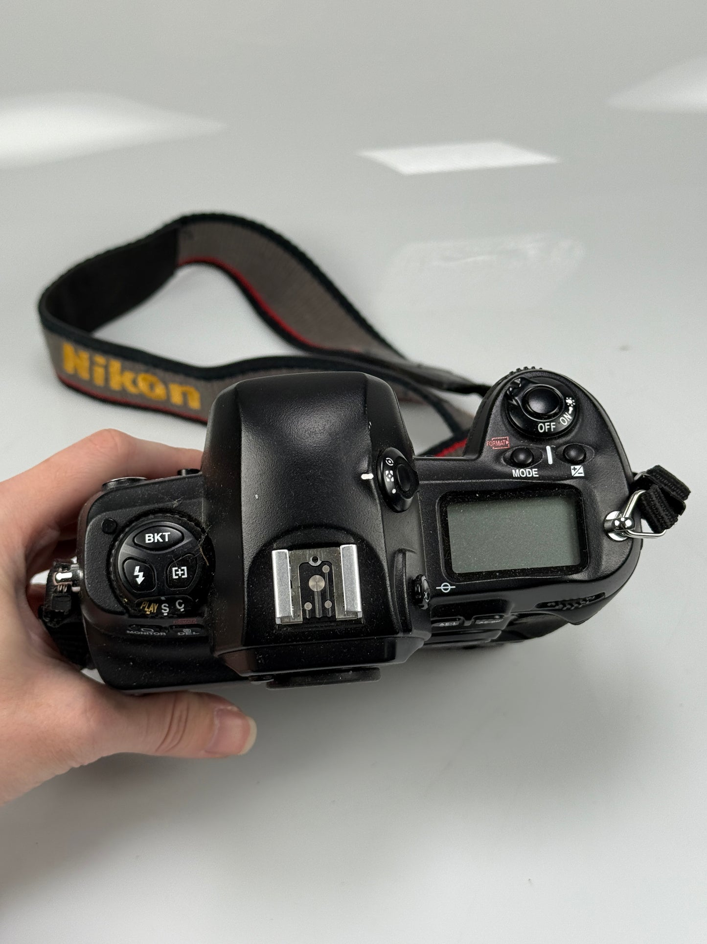 Nikon D1 Digital SLR Camera Body
