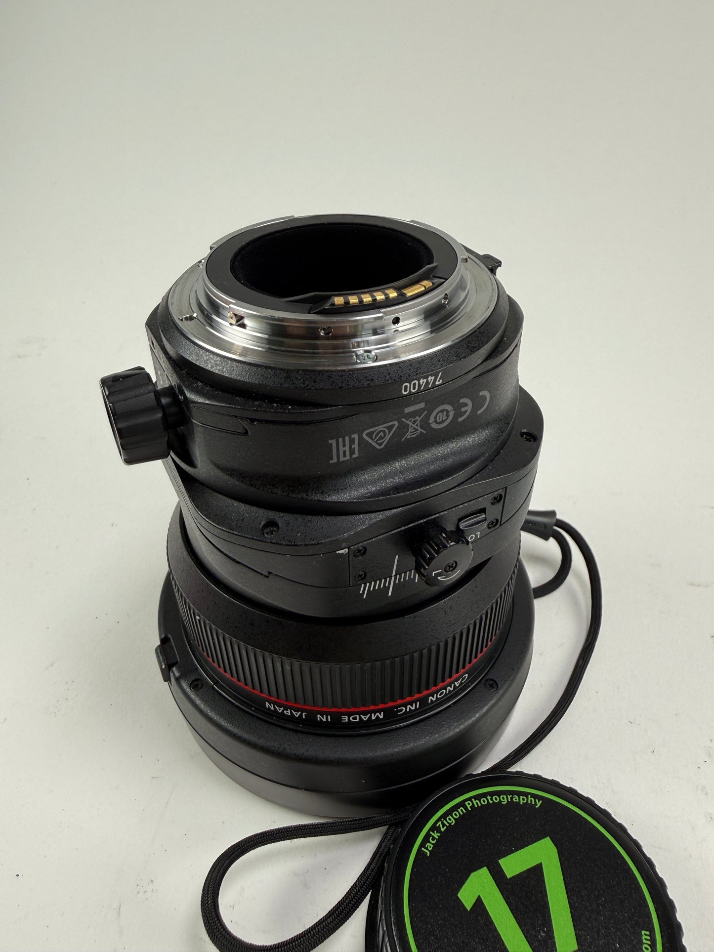 Canon TS-E 17mm f4 L Tilt-Shift Manual Focus Lens for Canon EF
