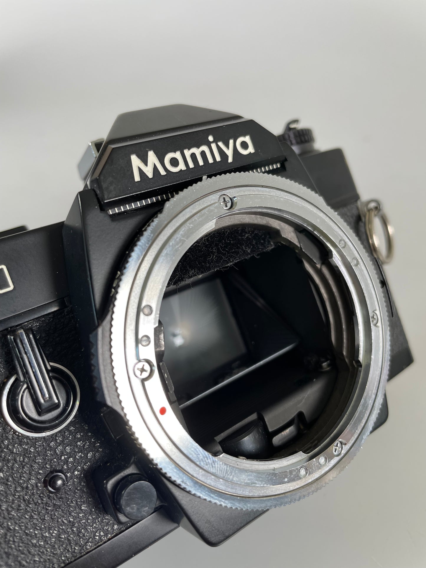 Mamiya NC1000 35mm Mamiya CS Mount 35mm SLR Film Camera Body