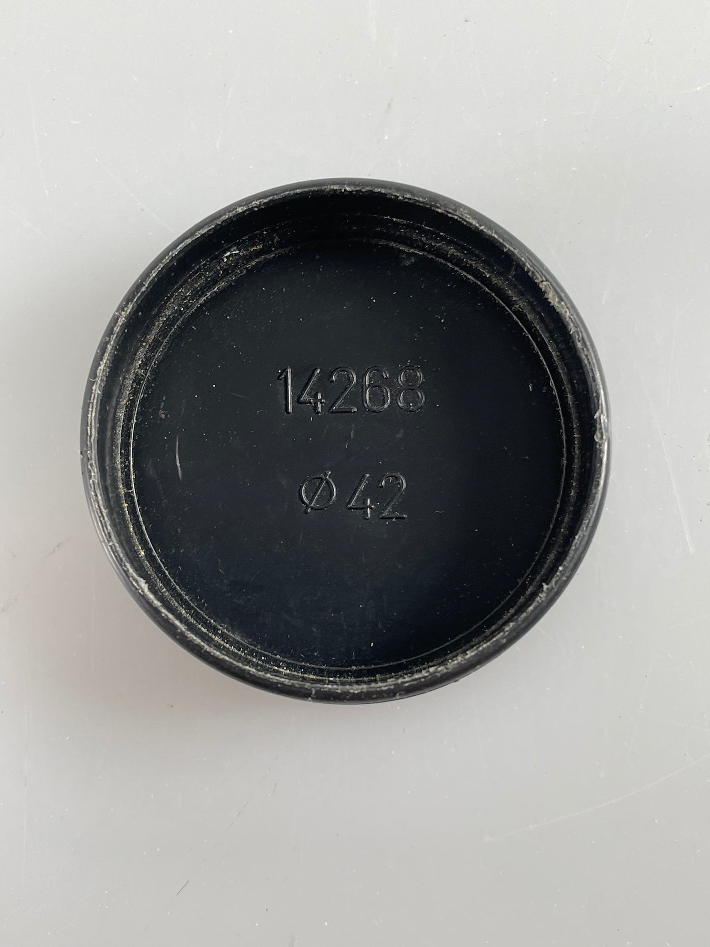 LEICA 14268 Front Lens Cap 42mm for E39 Filters Lenses Summicron Original