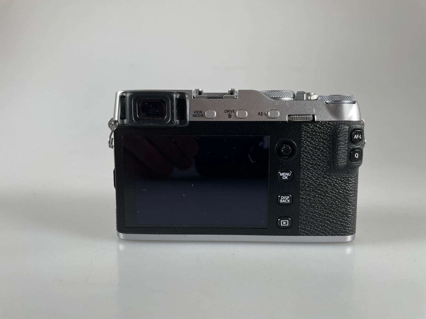 Fujifilm Fuji X-E3 24.3 MP Mirrorless Digital Camera Body (Silver)