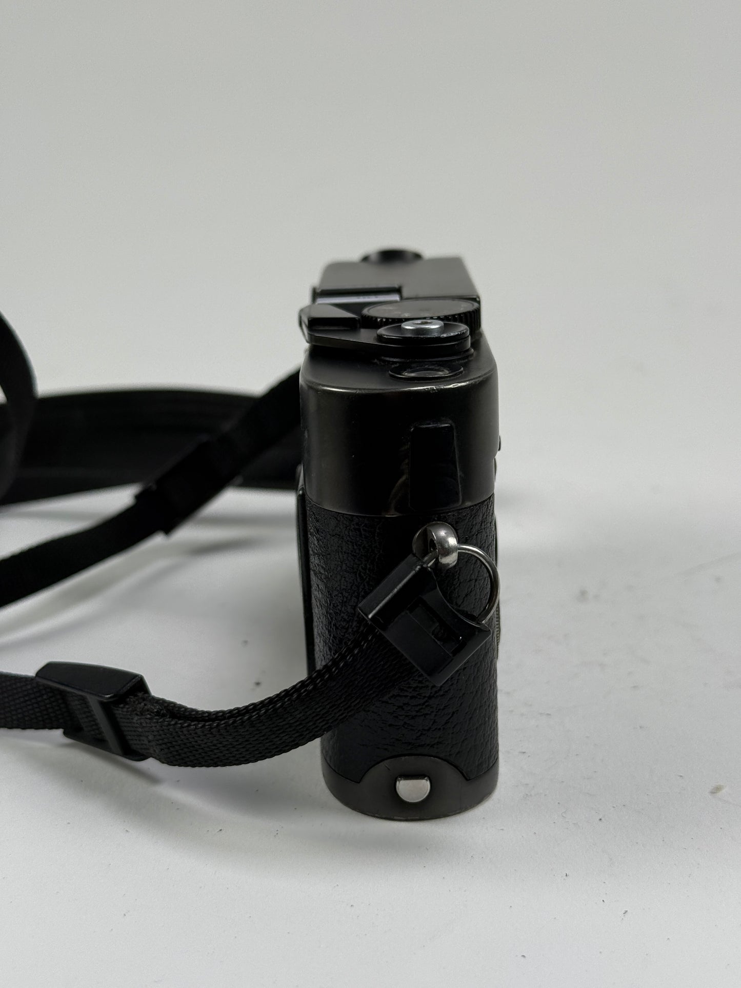 Leica M6 TTL 0.72 35mm rangefinder film camera black
