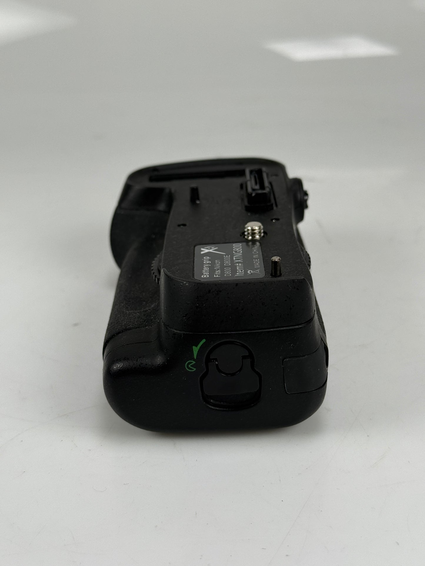 Xit Nikon MB-D12 Battery Grip for D800/D800E/D810/D810A