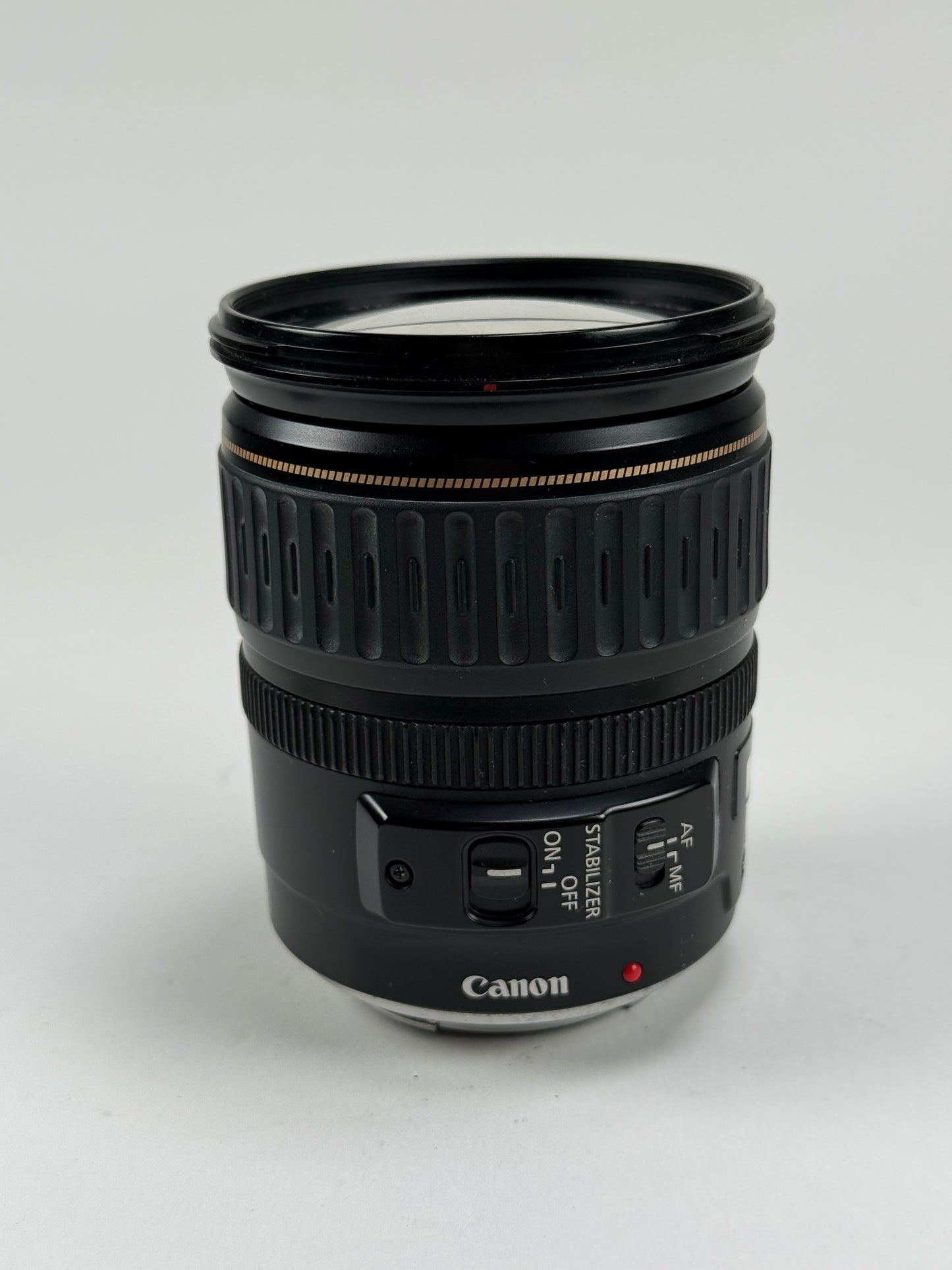 Canon EF 28-135mm f3.5-5.6 IS USM lens
