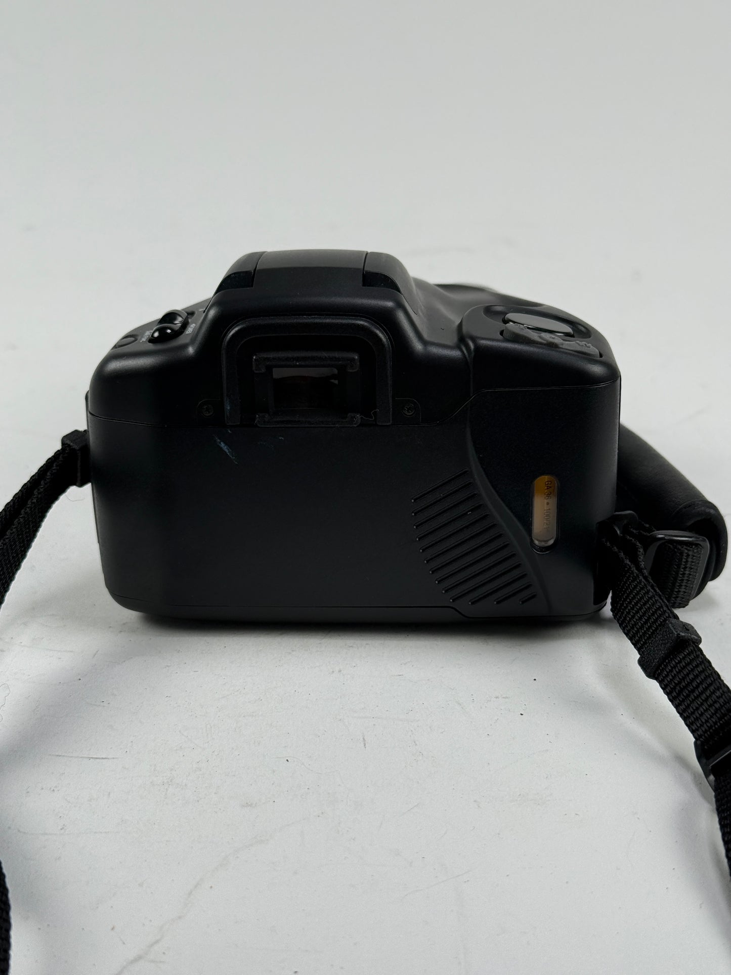 Chinon Genesis IV 35mm Film Camera Macro Zoom Lens Auto