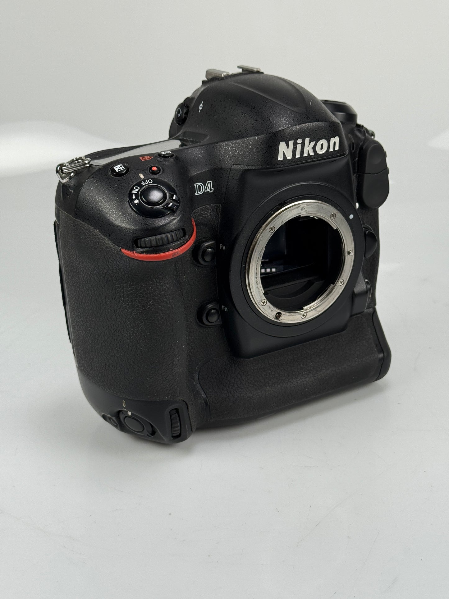 Nikon D4 16.2MP Digital SLR Camera Body
