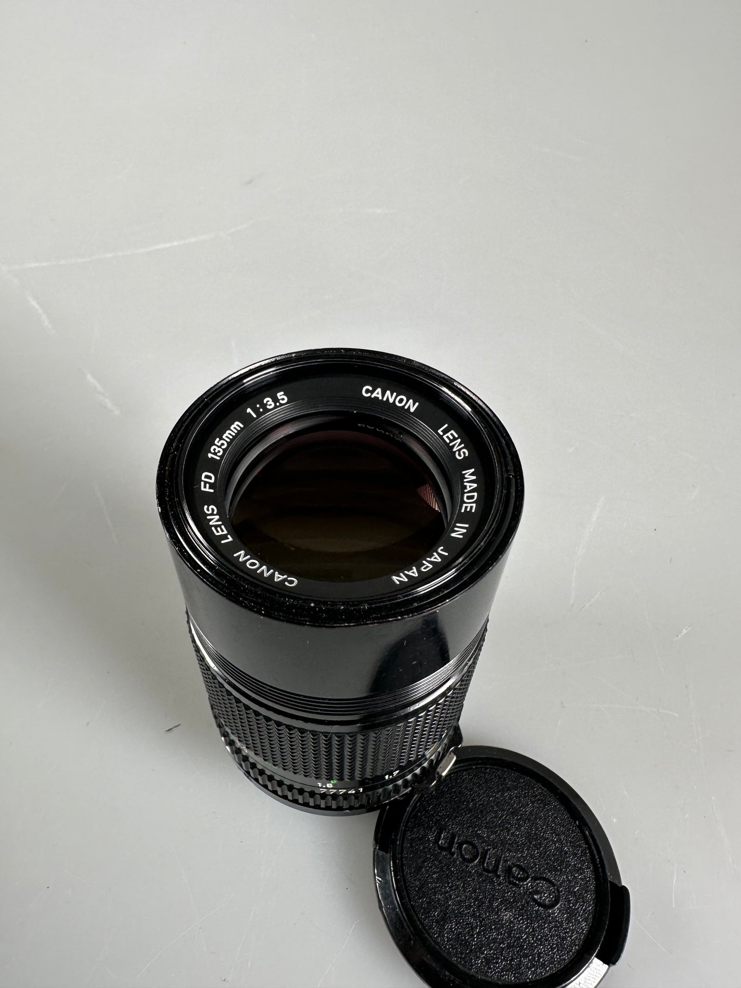 CANON FD 135mm F3.5 FD Mount Telephoto Prime Manual Lens