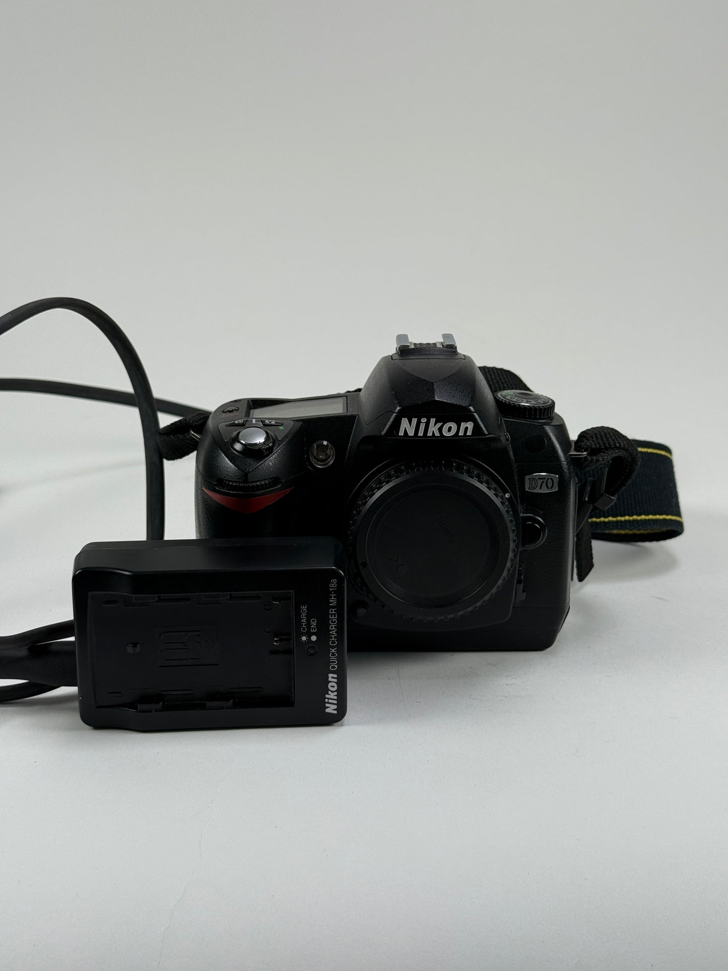 Nikon D70 Digital SLR Camera Body black