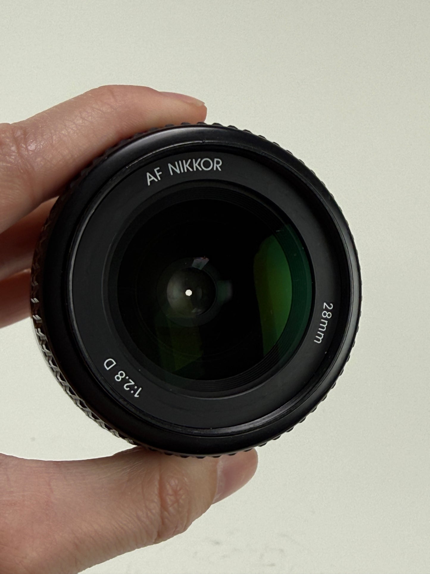 Nikon AF Nikkor 28mm f2.8 D Wide Angle Prime Lens