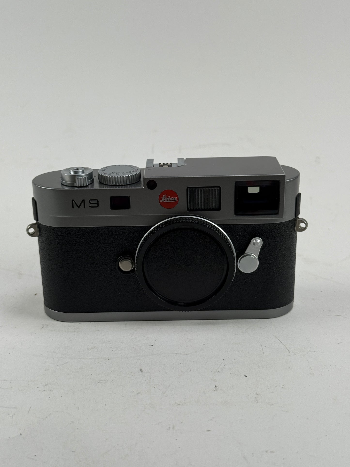 Leica M9 18.0MP Digital Rangefinder Camera Silver Grey